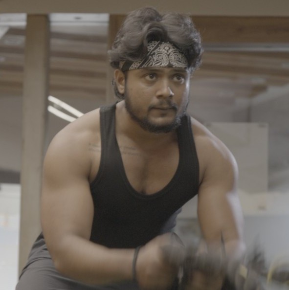 Member training at Krunch Fitness